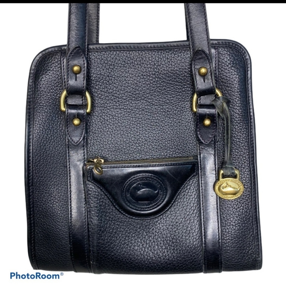 Vintage Dooney & Bourke Black Leather Shou…
